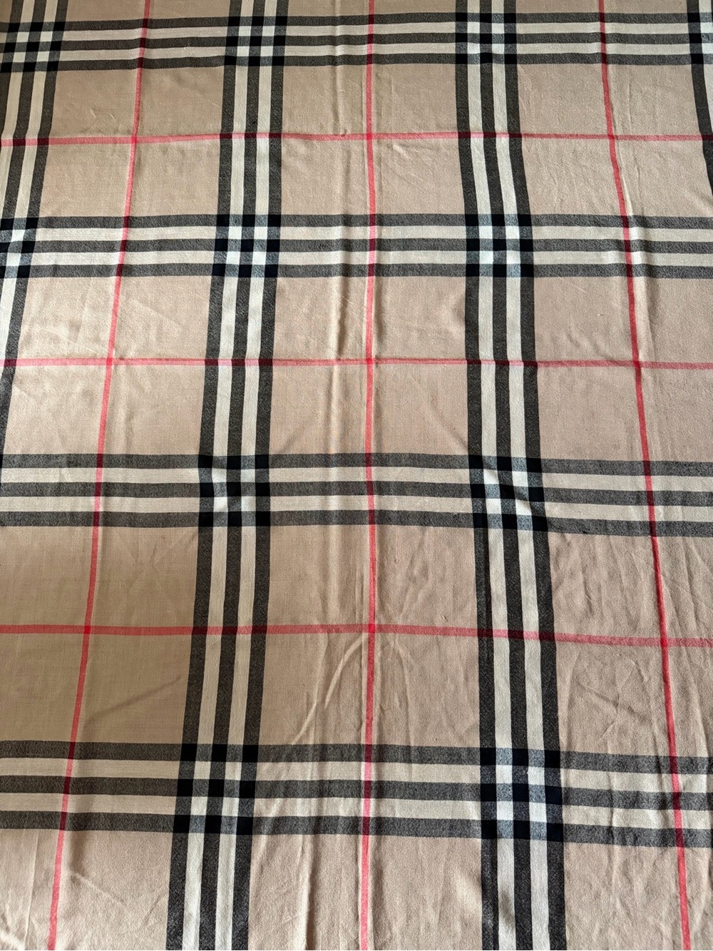Burberry Classic Plaid in Beige and Black shawl Scarf.
